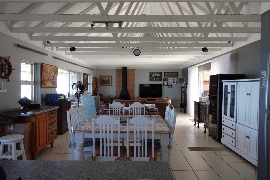 6 Bedroom Property for Sale in Outeniqua Strand Western Cape